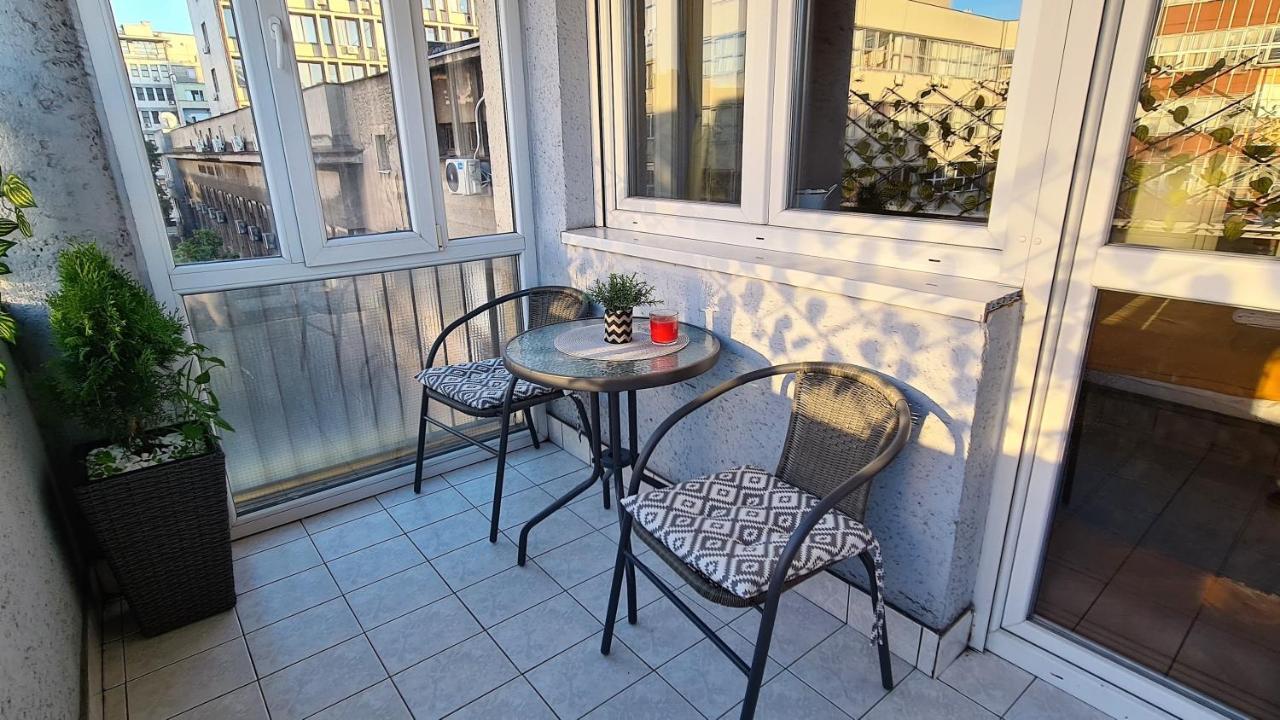 Windows City Apartment Beograd Bagian luar foto